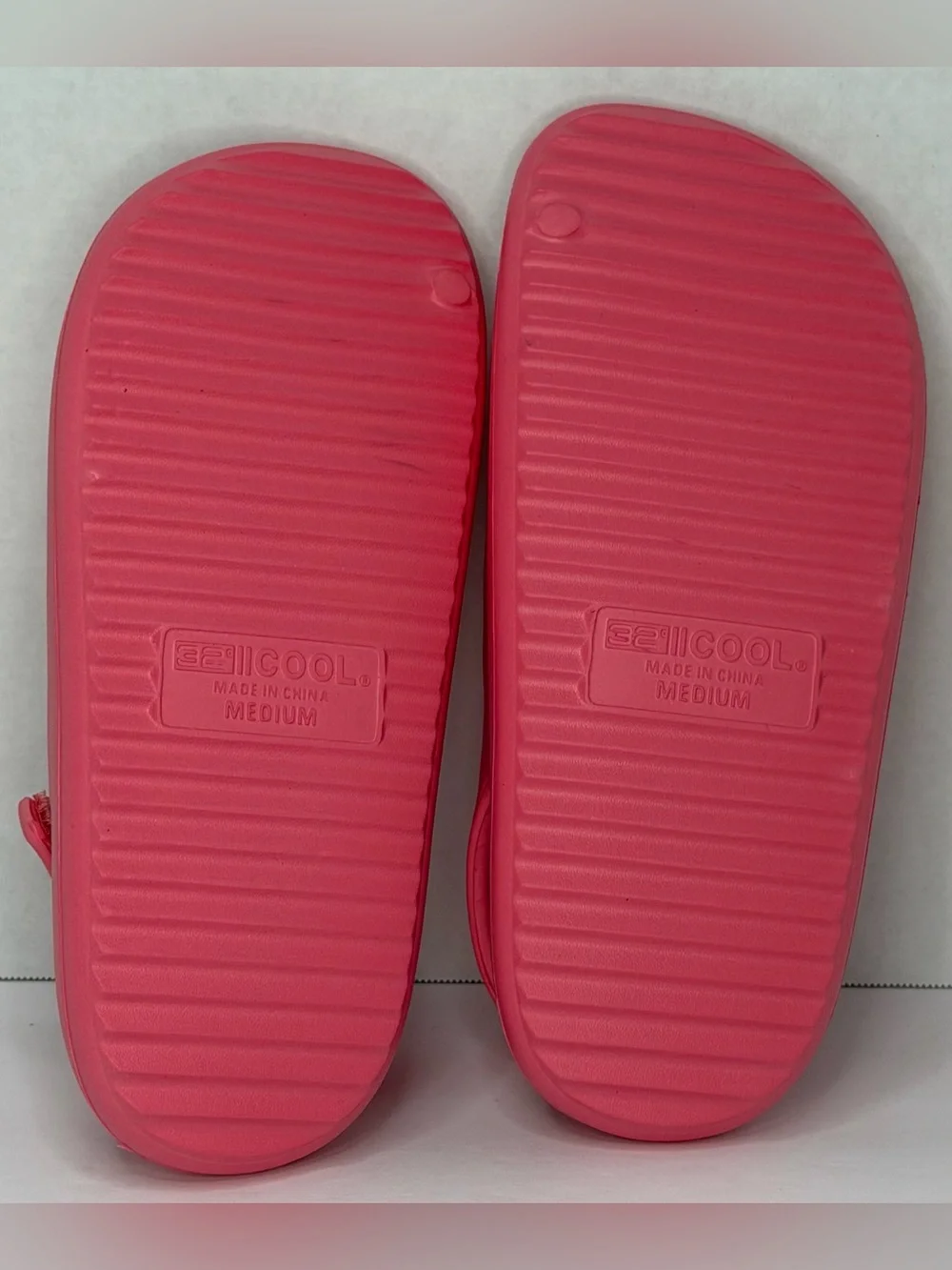 32 Degrees Cool Youth Pink Cushion Slides M 13-1 NIB Adjustable Strap